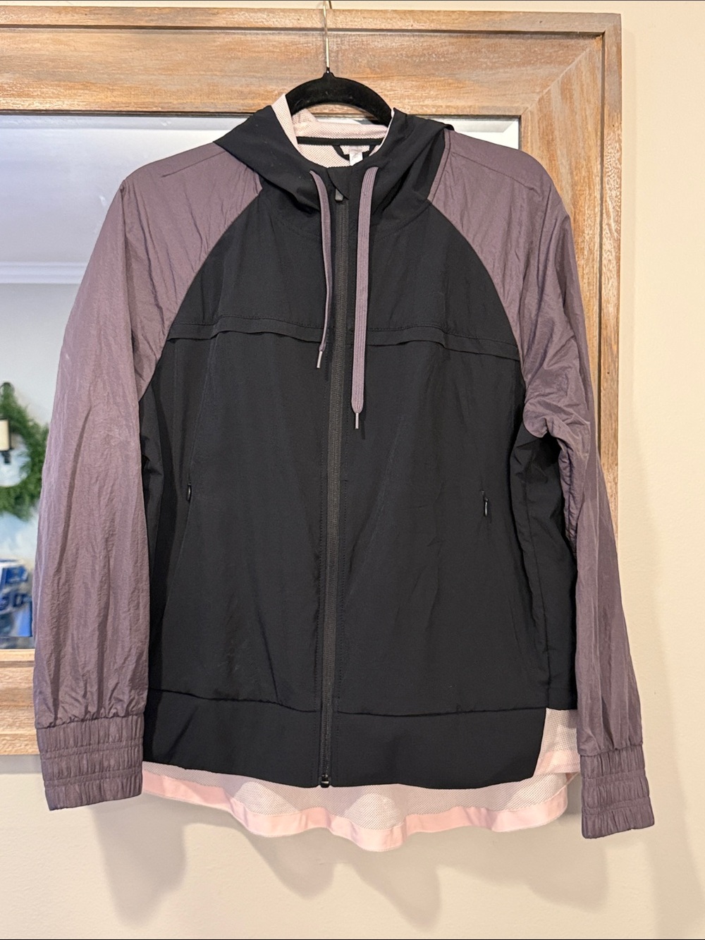 Fabletics Black & Mauve Colorblock Hooded Utility Jacket